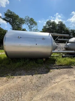 2010 MUELLER 8,300 GALLON Резервуар з нержавіючої сталі | Perry Equipment (1)