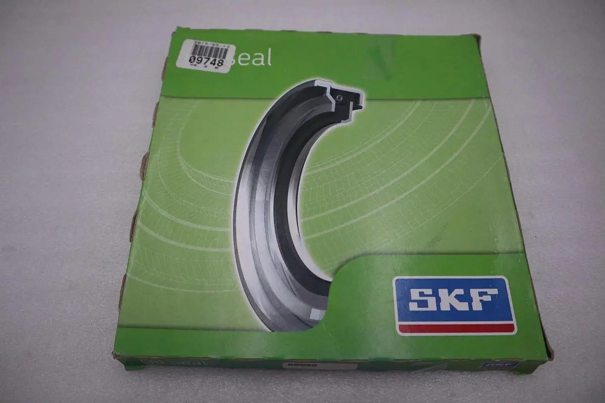NEW IN BOX CR (SKF) Radial Shaft Seal 60026 STOCK 5670A