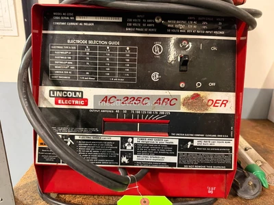 Used Lincoln Electric AC-225C Arc Welders Illinois US | Meadoworks #1514594