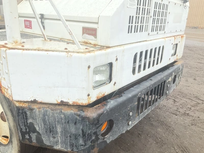USED 2008 OTTAWA 4X2 YARD SPOTTER