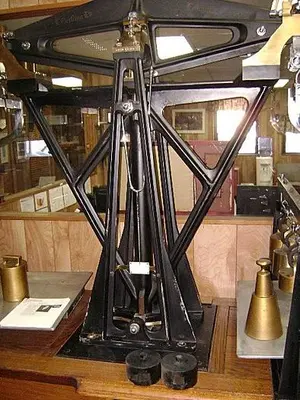 1337-385 Antique L. Oertling HD Assay Bullion Balance Beam Scale Circa 1860