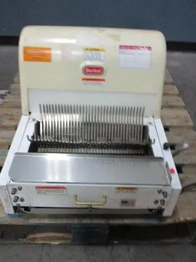 Used BERKEL MB7/16 Slicers / Dicers / Cutters British Columbia CA | Surrey Food Equipment #434315