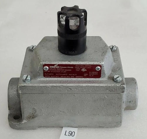 NEW CROUSE HINDS EFSC21524