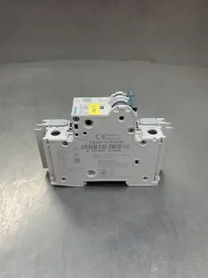 USED Siemens 5SJ4110-7HG40 Circuit Breaker w/5ST301 AS Auxiliary Switch