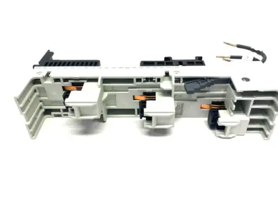 USED SIEMENS DEVICE ADAPTER S00/S0, 25A, FOR 60MM BUSBAR SYSTEM