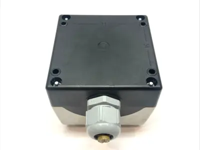 USED SIEMENS ENCLOSURE 22MM 1-BUTTON CONTROL STATION