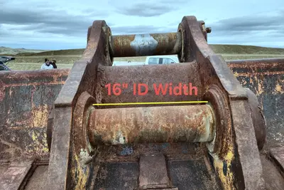 Used 2015 CATERPILLAR HEAVY DUTY 72 Rock Buckets Idaho US | Proxy Equipment #1385425