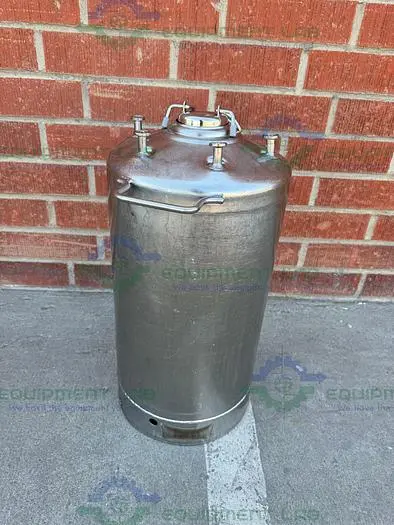 Used ALLOY PRODUCTS 45 LITER STAINLESS STEEL PRESSURE VESSEL 130 PSI Pressure Vessels California US | Equipment Lab #488780