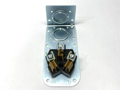 USED LEGRAND BLACK DRYER RECEPTACLE SURFACE MOUNT 3-POLE 3W 30A 125/250V