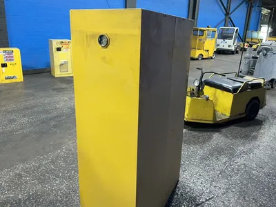Used JUSTRITE 894500 Cabinets Ohio US | HGR 24 #1185776