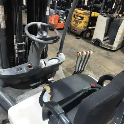 USED 2019 CROWN FC5245-50