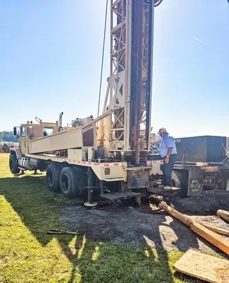 Used 1985 INGERSOLL-RAND TH60 REFURBISHED DRILL RIG & SUPPORT TRUCK Drill Rigs Pennsylvania US | East West Machinery & Drilling #1459627