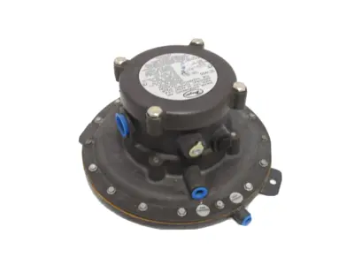 NEW DWYER 1950-04 PRESSURE SWITCH 195004