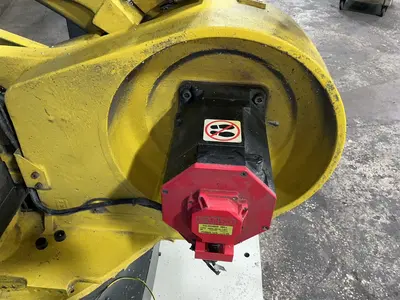 Used 2003 FANUC R2000IA 200FO Robots Ohio US | HGR 24 #1520049
