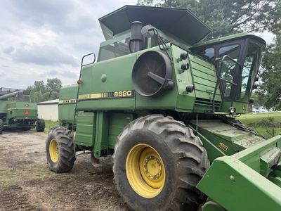 Used JOHN DEERE 8820 TITAN II COMBINE Combines Michigan US | Miedema Asset Management Group #1443282