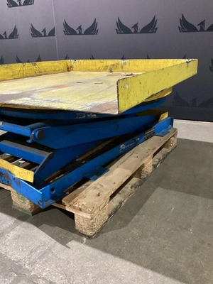 Used 2002 BISHAMON EZ-30 Scissor Lifters Michigan US | iGAM Industrial Marketplace #1443450