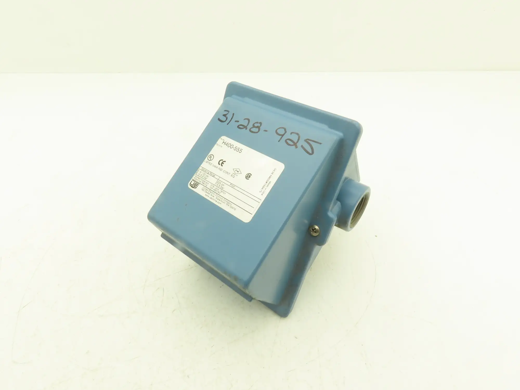 United Electric H400-555 Pressure Switch 0-100 PSI 480VAC 1/4"NPT