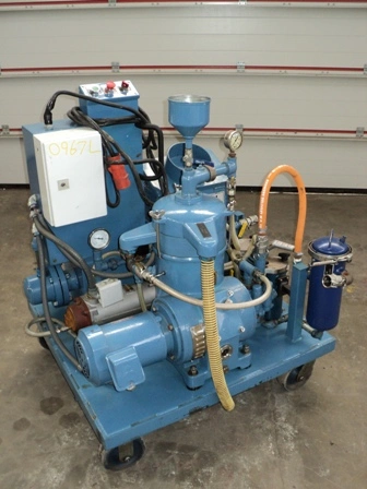 Used MITSUBISHI OP-12 Disc Automatic Centrifuges GB | Perry Equipment #117582
