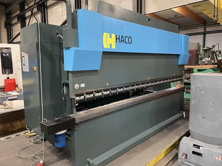 Used HACO ERM 220 TON X 4300 MM CNC Press Brakes | Apt International N.V #372978