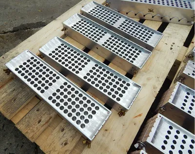 USED ONE LOT OF LIPSTICK MOULDS 16 LIPSTICK MOLDS