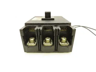Fuji Electric EA203A Circuit Breaker 125A 600VAC 3P