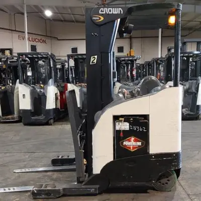 USED 2016 CROWN RR5725-45