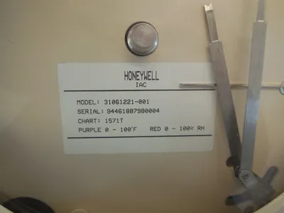 USED HONEYWELL 31061221-001 CHART RECORDER 31061221001