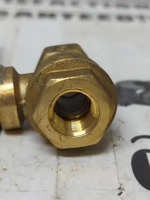 New | in-Stock LEGEND 5G BRS 1/4" Pump & Valve Parts Ohio US | Surplus Asset Holdings #1245452