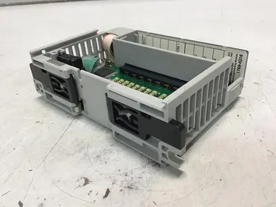 USED ALLEN BRADLEY 1769-IQ16 SER A