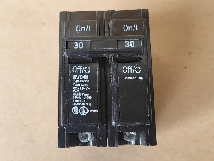 Used EATON BR230 Switchgears British Columbia CA | Lenmark #238989