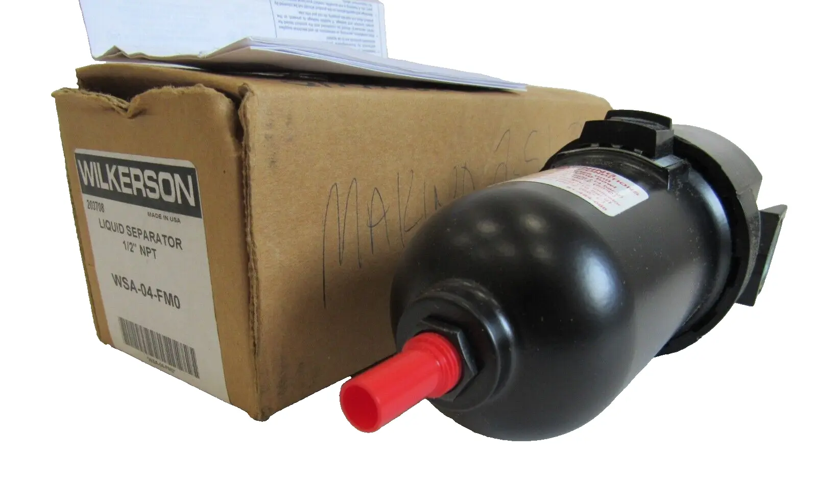 NEW WILKERSON WSA-04-FM0 LIQUID SEPARATOR 1/2" NPT WSA04FM0