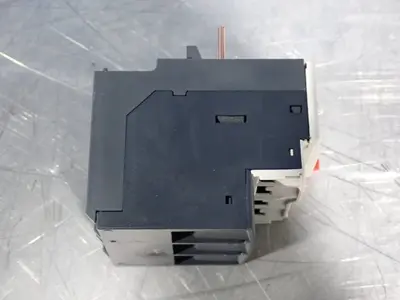 USED SCHNEIDER ELECTRIC LR3D14