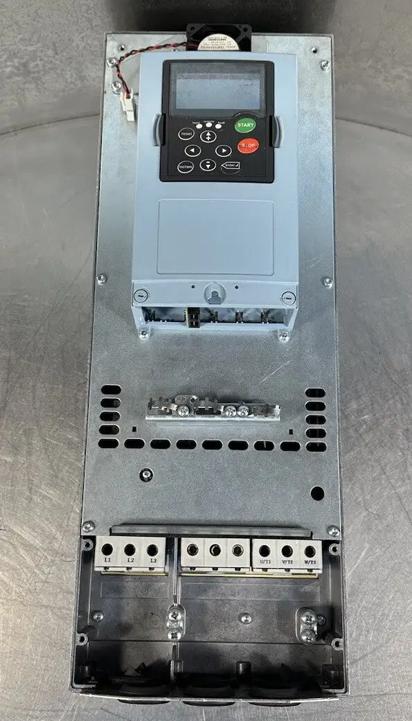 EATON CORPORATION SVX020A2-4A1B1 Drive 20HP 480V (BIN-1.5.4)