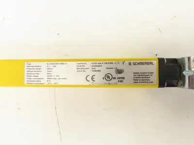 Schmersal SLC440COM-ER-0890-14 Safety Light Curtain Transmitter & Receiver Set