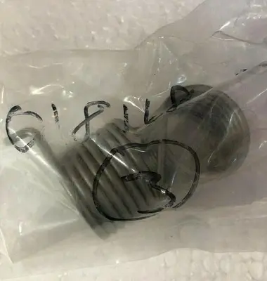 SPRING DOOR BAR VAC018168-01