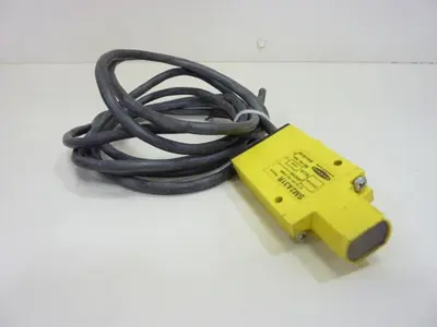 USED BANNER ENGINEERING SM2A31R