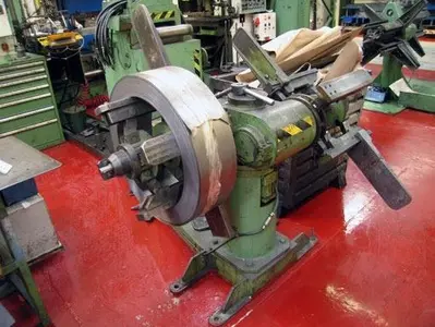 USED BENELLI TRANSFER PRESS 250 TON - 10 STEPS