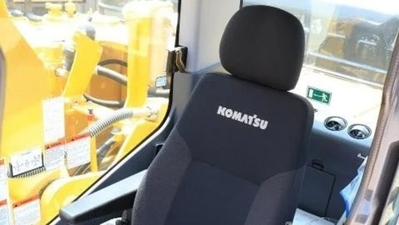 USED 2022 Komatsu PC210 LC-11