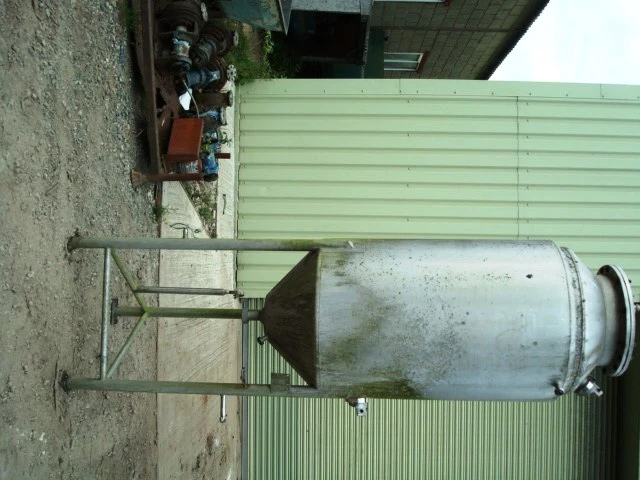 625 L S/S Vert Jktd Pressure/Vac Tank