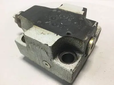 USED VICKERS CVCS25C1S2W24510S24AP10P10