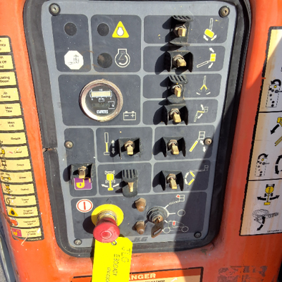 USED 2011 JLG E400AJPN