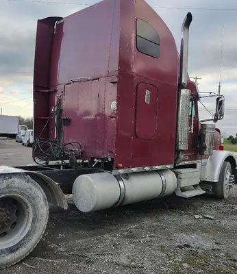 Used 2005 FREIGHTLINER FLD132 CLASSIC XL Conventional trucks Michigan US | Proxy Equipment #1425974