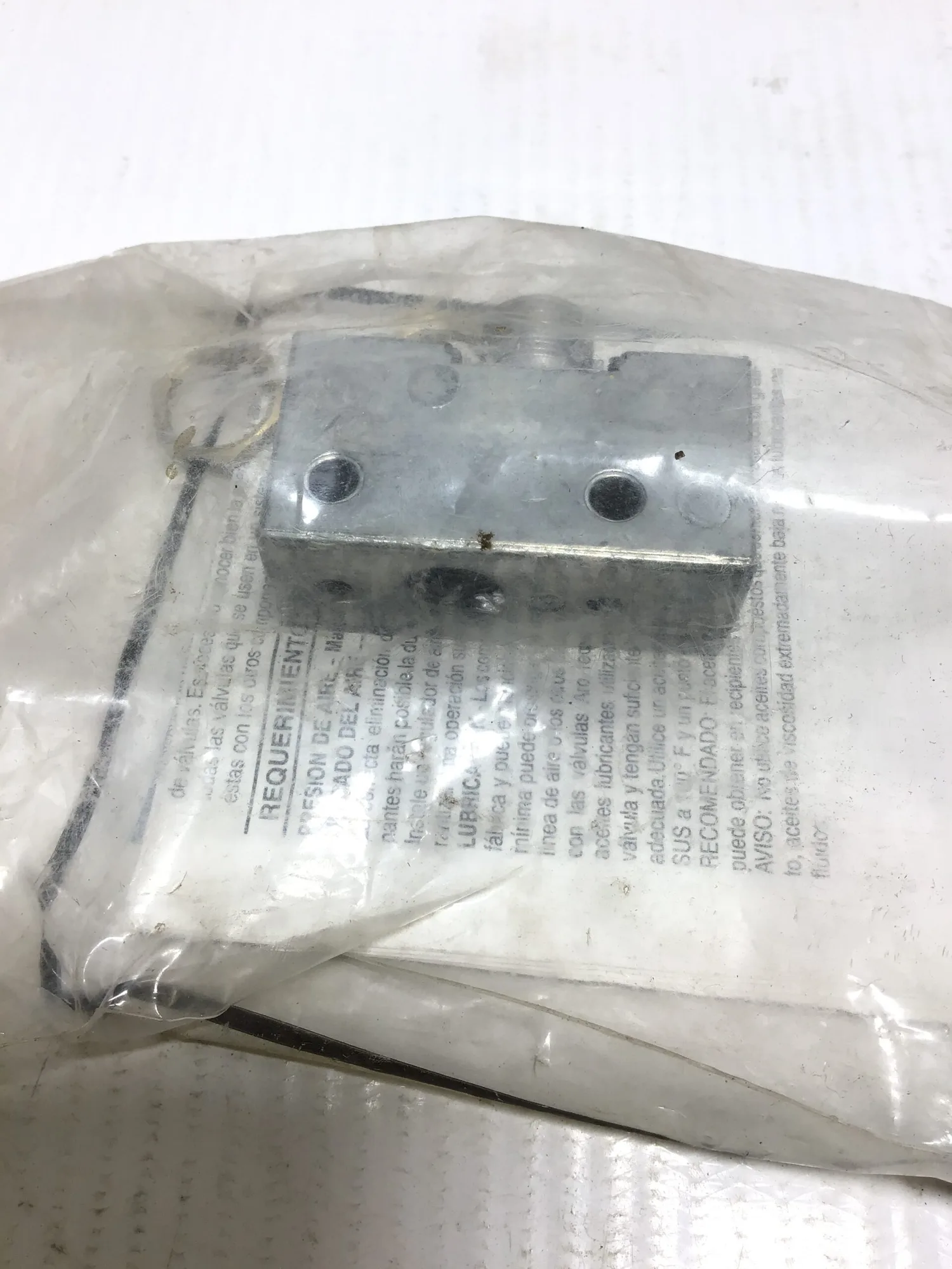 Aro Ingersoll Rand Model 212-C Min Valve 0399 Steel (Lot of 2)