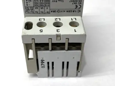 USED ALLEN-BRADLEY MANUAL STARTER 3-PHASE 600V 2.5A