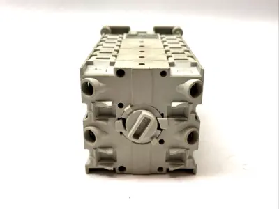 LE2-20-5273 | Sprecher+Schuh  Rotary Cam Switch 20A 3-Pole - Used