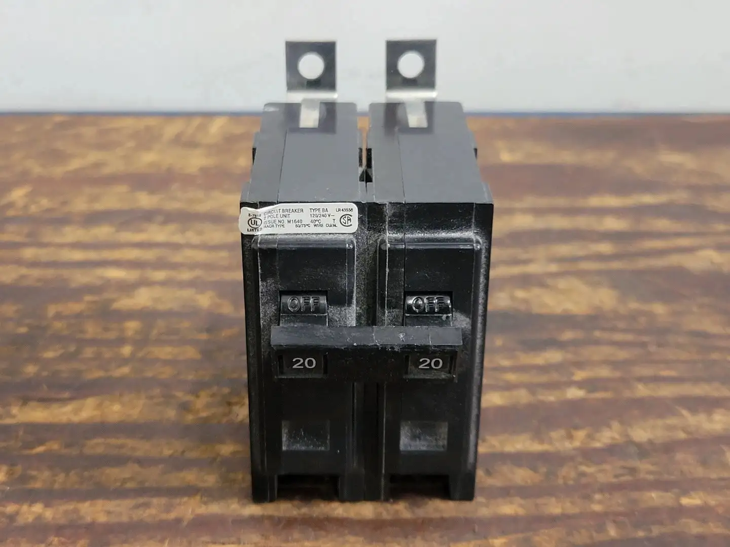 USED CUTLER-HAMMER BA220