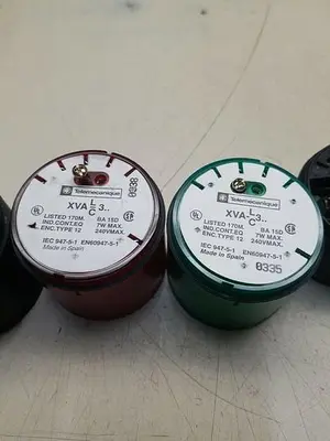 USED TELEMECANIQUE XVA-LC3