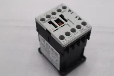 LOT OF 4 - SIEMENS 3RT1016-1BB41 CONTACTOR STOCK 5434