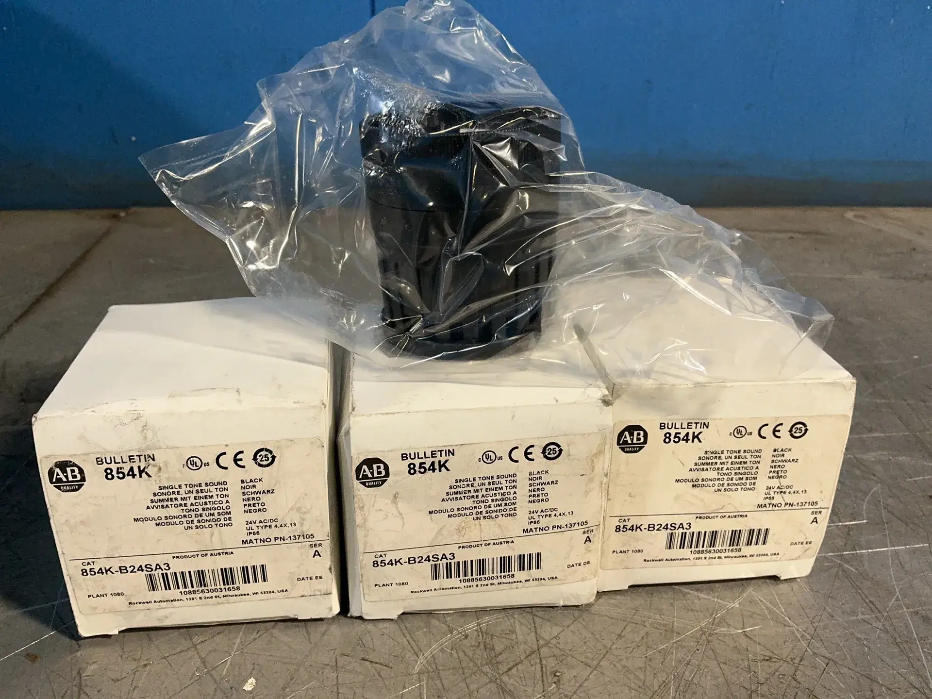 New | in-Stock ALLENBRADLEY 854KB24SA3 Light Source Equipment Ohio US | HGR 24 #1345225