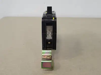 USED SQUARE D FH16015B